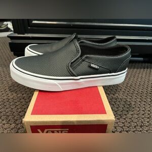 Vans Asher women’s size 5.5